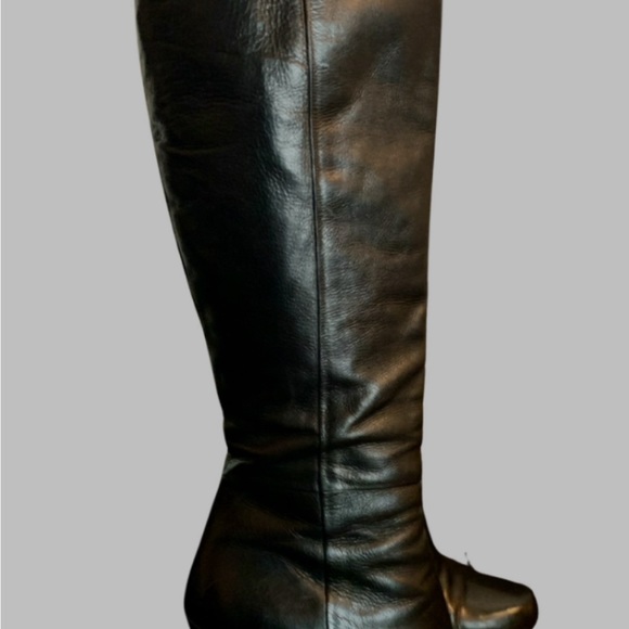 Gucci boot in soft black leather
Jewel button. - Picture 6 of 9